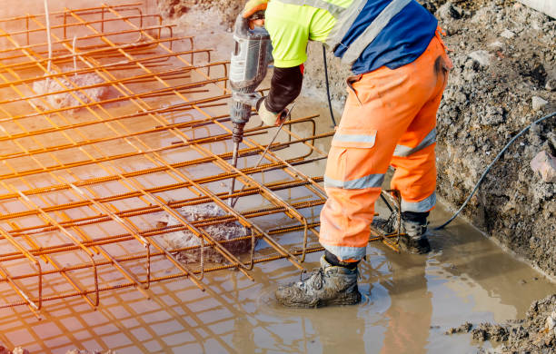 Best Local Concrete Companies  in Hartford City, IN